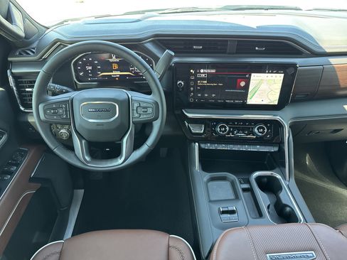New 2026 GMC Sierra 3500 Denali Ultimate AWD/4WD image 17