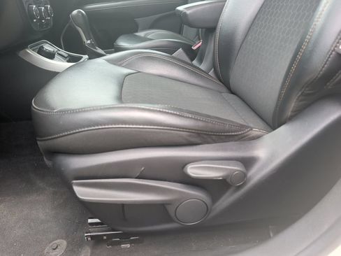 Used 2018 Jeep Compass Latitude AWD/4WD image 9