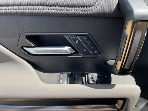 New 2025 GMC Hummer EV 3X AWD/4WD image 59