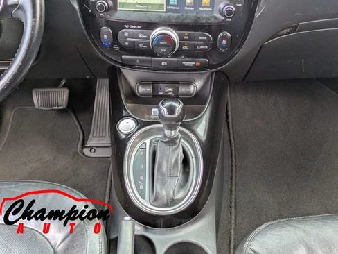 Used 2016 Kia Soul ! w/ Premium Package FWD image 22