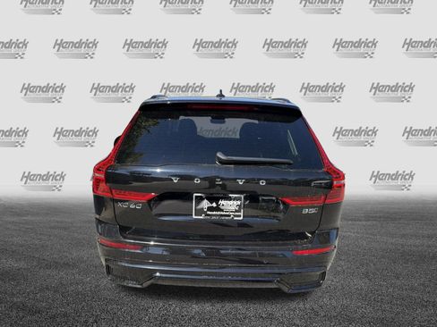 Certified 2025 Volvo XC60 B5 Plus w/ Climate Package image 9