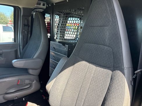 Used 2021 GMC Savana 2500 Work Van w/ Driver Convenience Package image 11