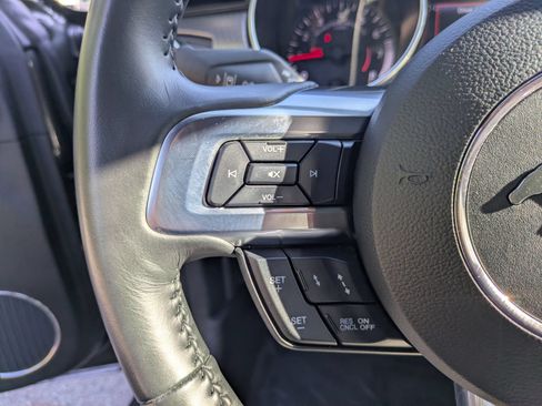 Certified 2020 Ford Mustang Coupe RWD image 19