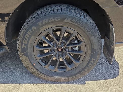 Used 2021 Ford Expedition XL RWD image 11