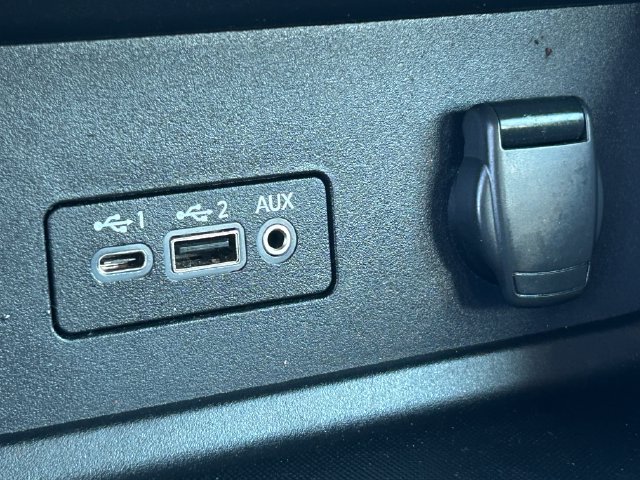 Used 2023 Nissan Sentra SV FWD image 15