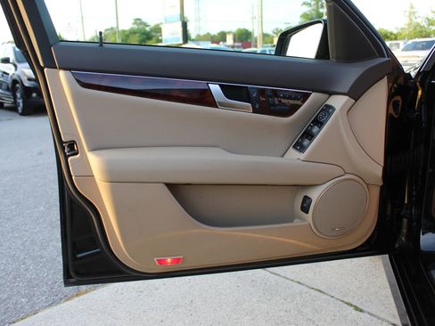 Used 2012 Mercedes-Benz C 300 4MATIC Sedan image 10
