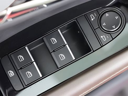 New 2025 MAZDA CX-30 AWD 2.5 S w/ Premium Package image 18