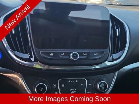Used 2018 Chevrolet Volt Premier w/ Driver Confidence Package FWD image 15