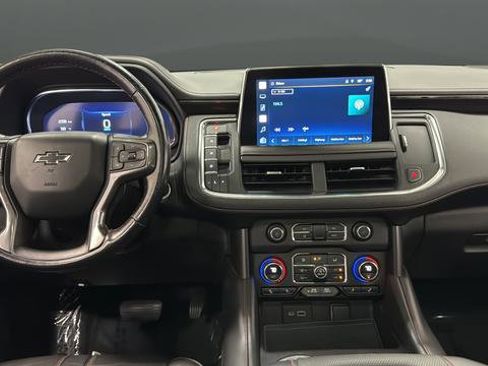 Used 2022 Chevrolet Suburban RST w/ Luxury Package AWD/4WD image 11