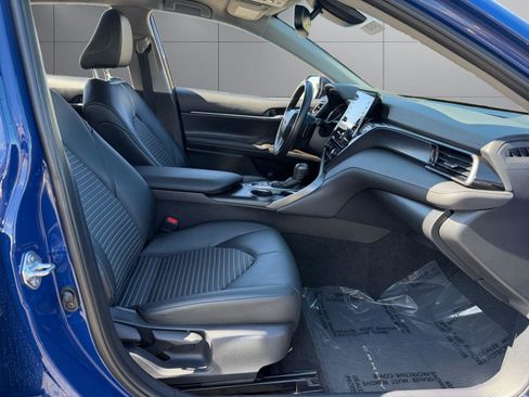 Used 2024 Toyota Camry SE w/ Convenience Package image 7