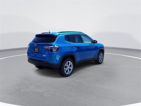 New 2024 Jeep Compass Latitude image 8