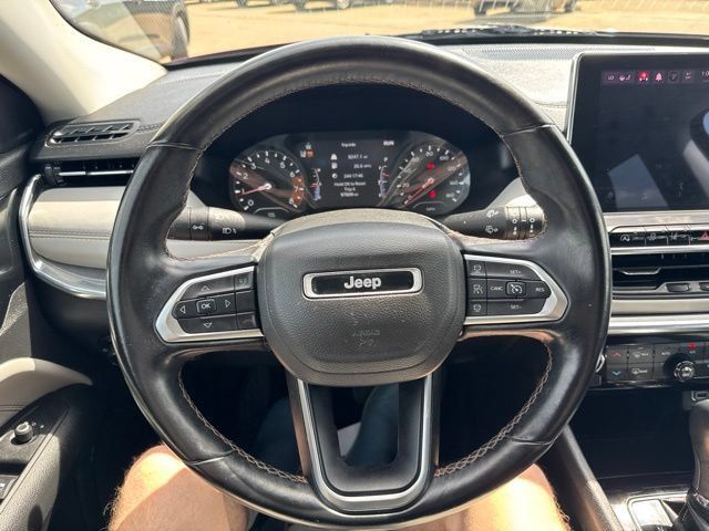 Used 2022 Jeep Compass Limited AWD/4WD image 15