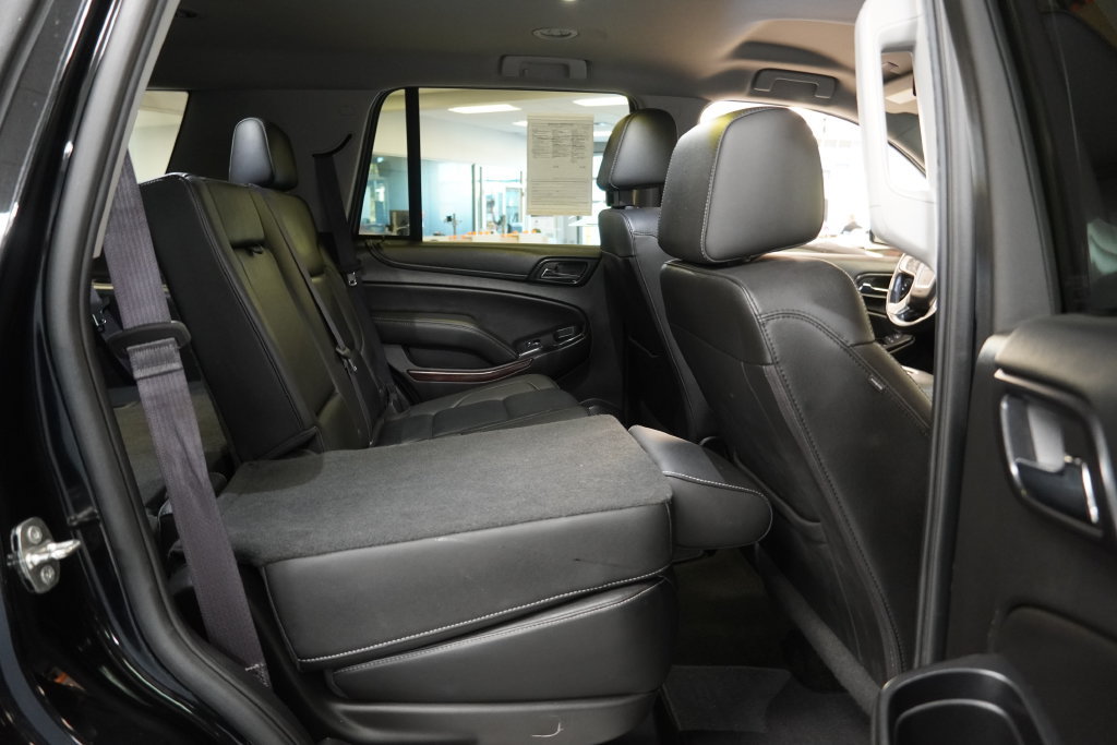 Used 2017 GMC Yukon SLT AWD/4WD image 35