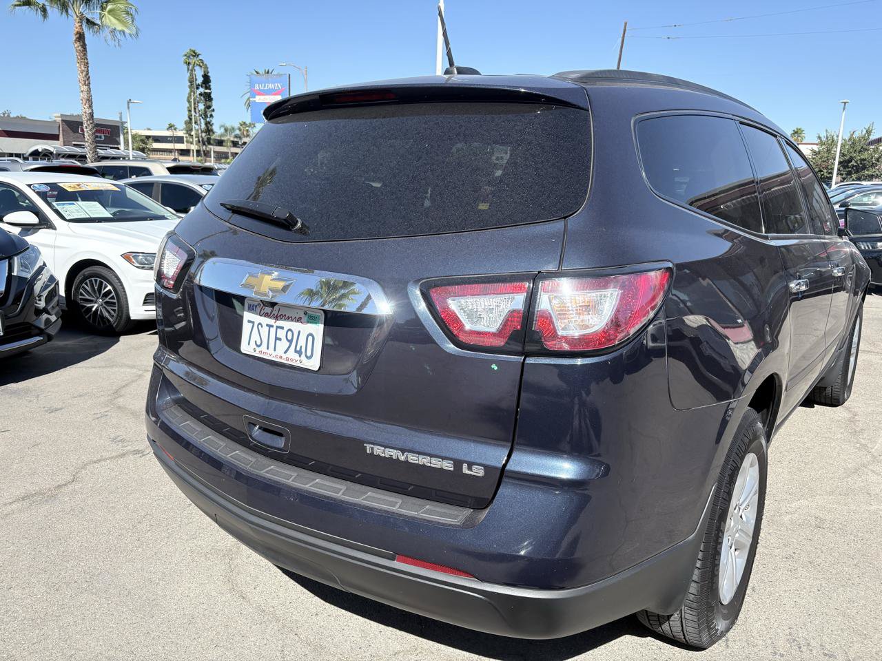 Used 2016 Chevrolet Traverse LS FWD image 11