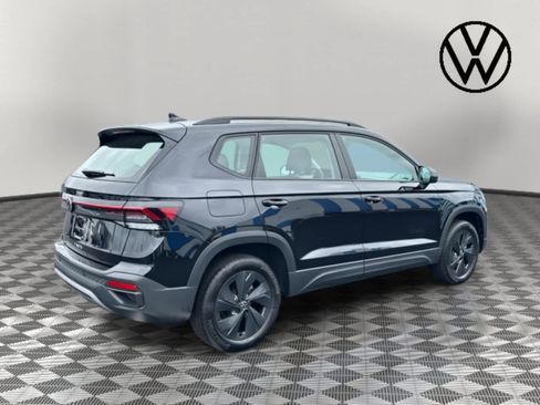 Certified 2025 Volkswagen Taos S image 3