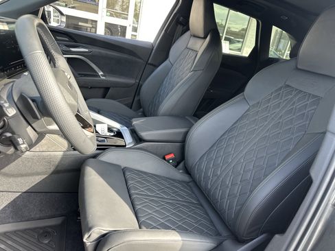 Used 2025 Audi SQ5 Premium Plus image 10