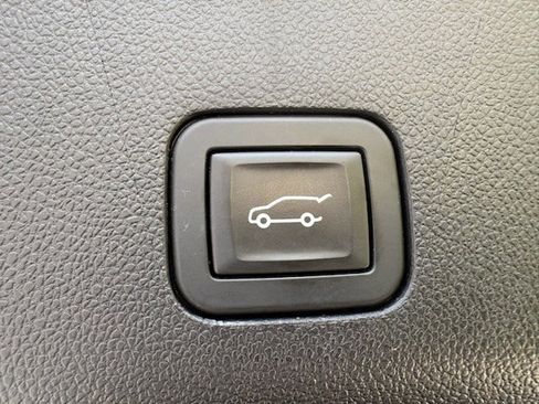 Used 2023 Chevrolet Tahoe RST w/ Luxury Package AWD/4WD image 8