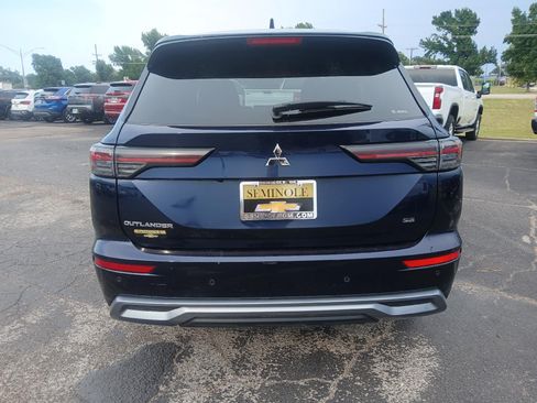 Used 2025 Mitsubishi Outlander SE AWD/4WD image 5