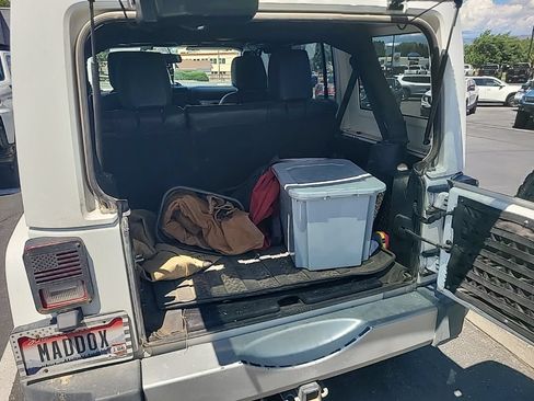 Used 2017 Jeep Wrangler Unlimited Sahara w/ Trailer Tow Group AWD/4WD image 13