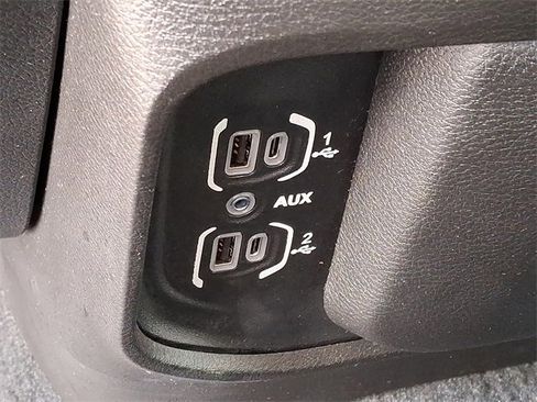 Used 2022 RAM 3500 Big Horn image 24