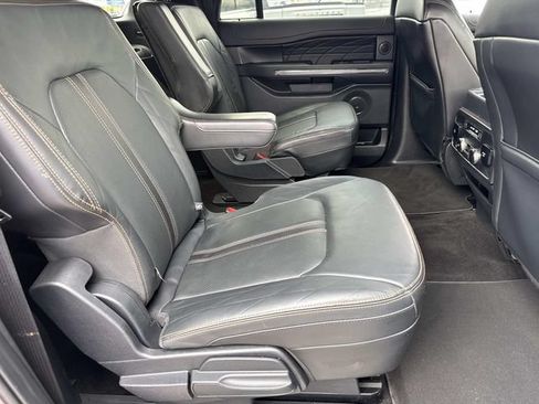 Used 2023 Ford Expedition Max Platinum RWD image 12