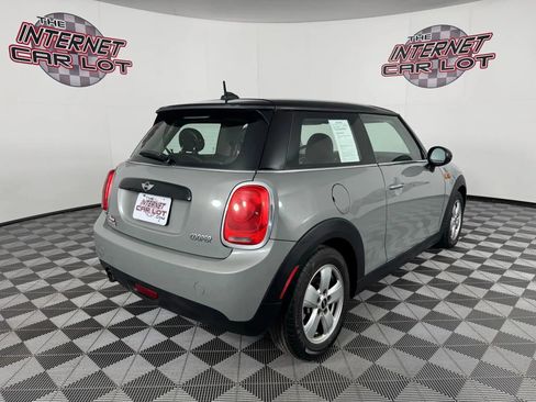 Used 2016 MINI Cooper 2-Door Hardtop image 7