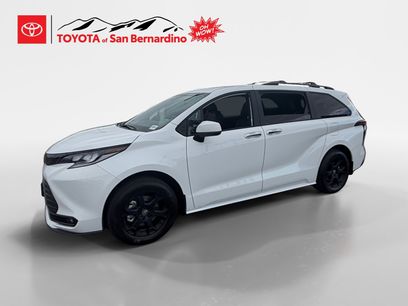 New 2026 Toyota Sienna XLE Woodland Edition