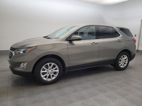 Used 2018 Chevrolet Equinox LT image 2