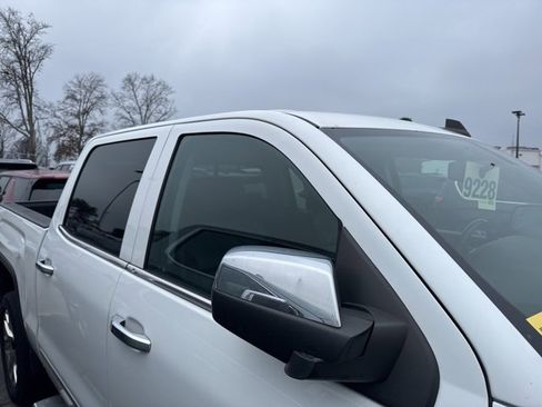 Used 2016 GMC Sierra 1500 SLT w/ SLT Premium Package image 9