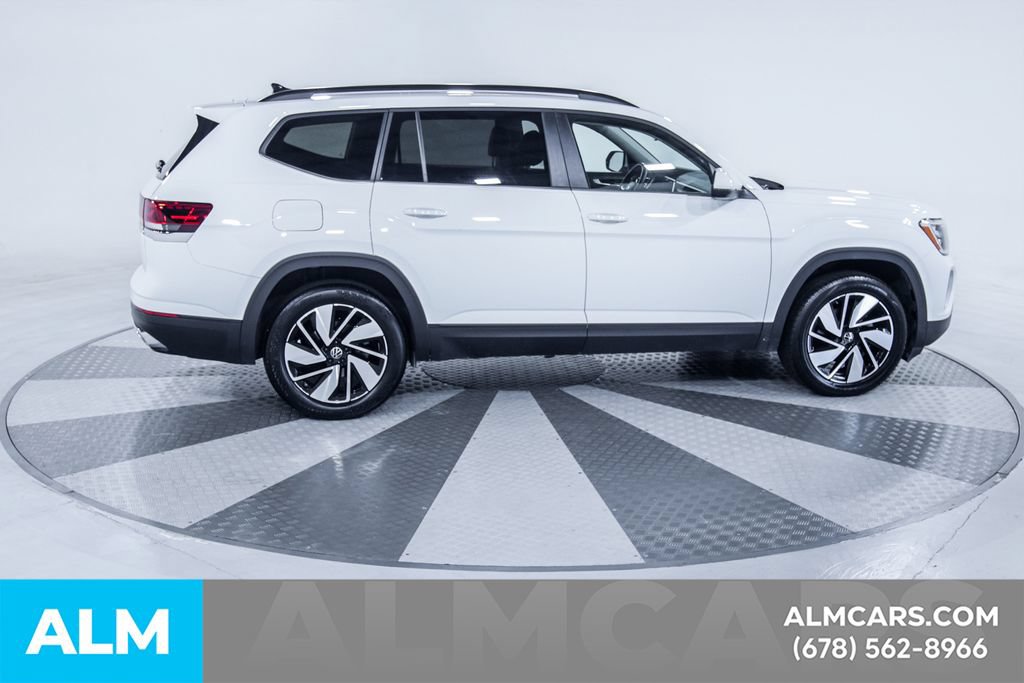 Used 2025 Volkswagen Atlas SE FWD image 10