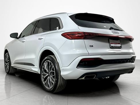 Used 2025 Audi Q5 Premium Plus w/ Premium Plus image 3