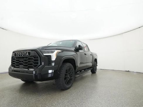New 2026 Toyota Tundra Limited AWD/4WD image 32