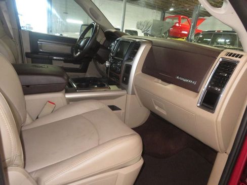 Used 2014 RAM 1500 Laramie w/ Convenience Group image 37