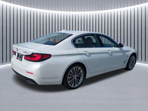 Certified 2023 BMW 530e xDrive w/ Premium Package image 5