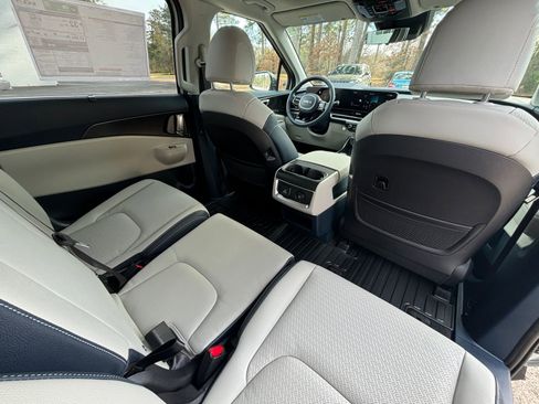 New 2026 Kia Carnival SX Prestige image 19