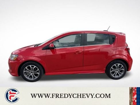 Used 2020 Chevrolet Sonic LT w/ Convenience Package FWD image 8