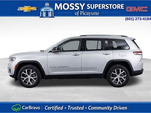 Used 2023 Jeep Grand Cherokee L Limited w/ Luxury Tech Group II image 8