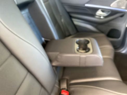 Used 2024 Mercedes-Benz GLE 350 4MATIC image 31