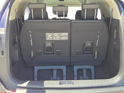 New 2026 Kia Carnival EX FWD image 13