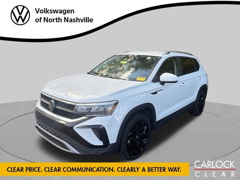 Certified 2023 Volkswagen Taos SE w/ Black Wheel Package FWD image 1