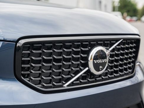 New 2026 Volvo XC40 B5 Plus w/ Protection Package Premier image 12