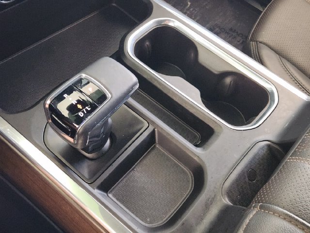 Used 2025 Chevrolet Silverado 1500 High Country w/ High Country Premium Package AWD/4WD image 22