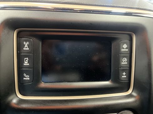 Used 2017 Jeep Grand Cherokee Laredo w/ Quick Order Package 23E AWD/4WD image 33