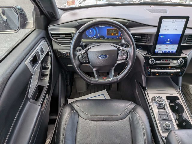Used 2022 Ford Explorer ST w/ Equipment Group 401A AWD/4WD image 16