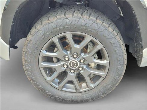 Used 2023 Toyota Tundra Platinum AWD/4WD image 10