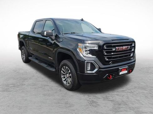 Used 2020 GMC Sierra 1500 AT4 w/ AT4 Premium Package AWD/4WD image 3