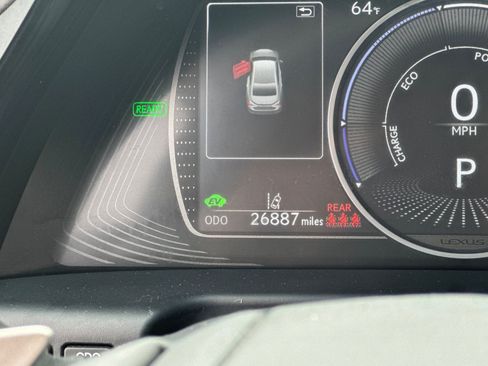 Used 2025 Lexus ES 300h w/ Accessory Package (Z2) FWD image 22