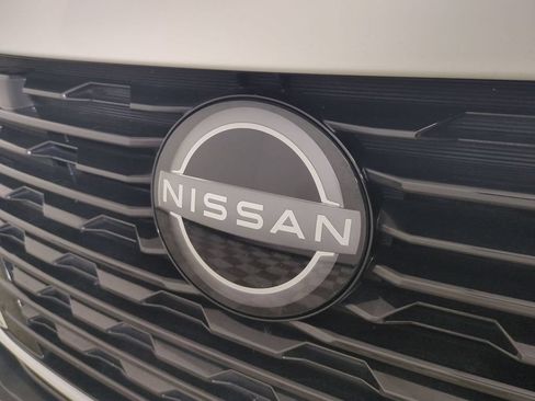 Used 2025 Nissan Sentra SV FWD image 13