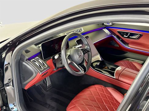 Used 2024 Mercedes-Benz S 580 4MATIC Sedan image 13