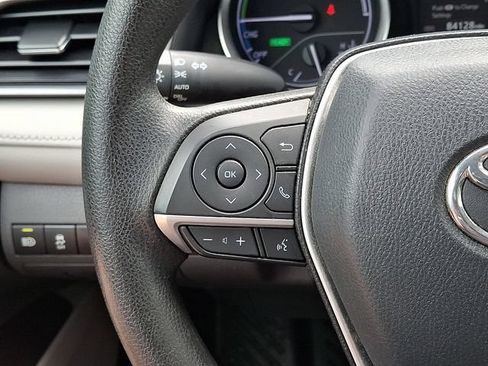 Certified 2022 Toyota Camry LE FWD image 20